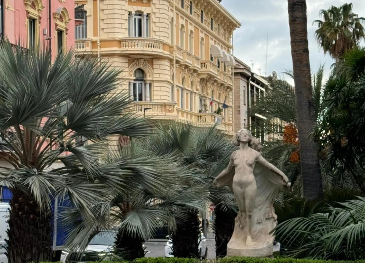 Idyllic Sanremo Panoramic Escape Apartment